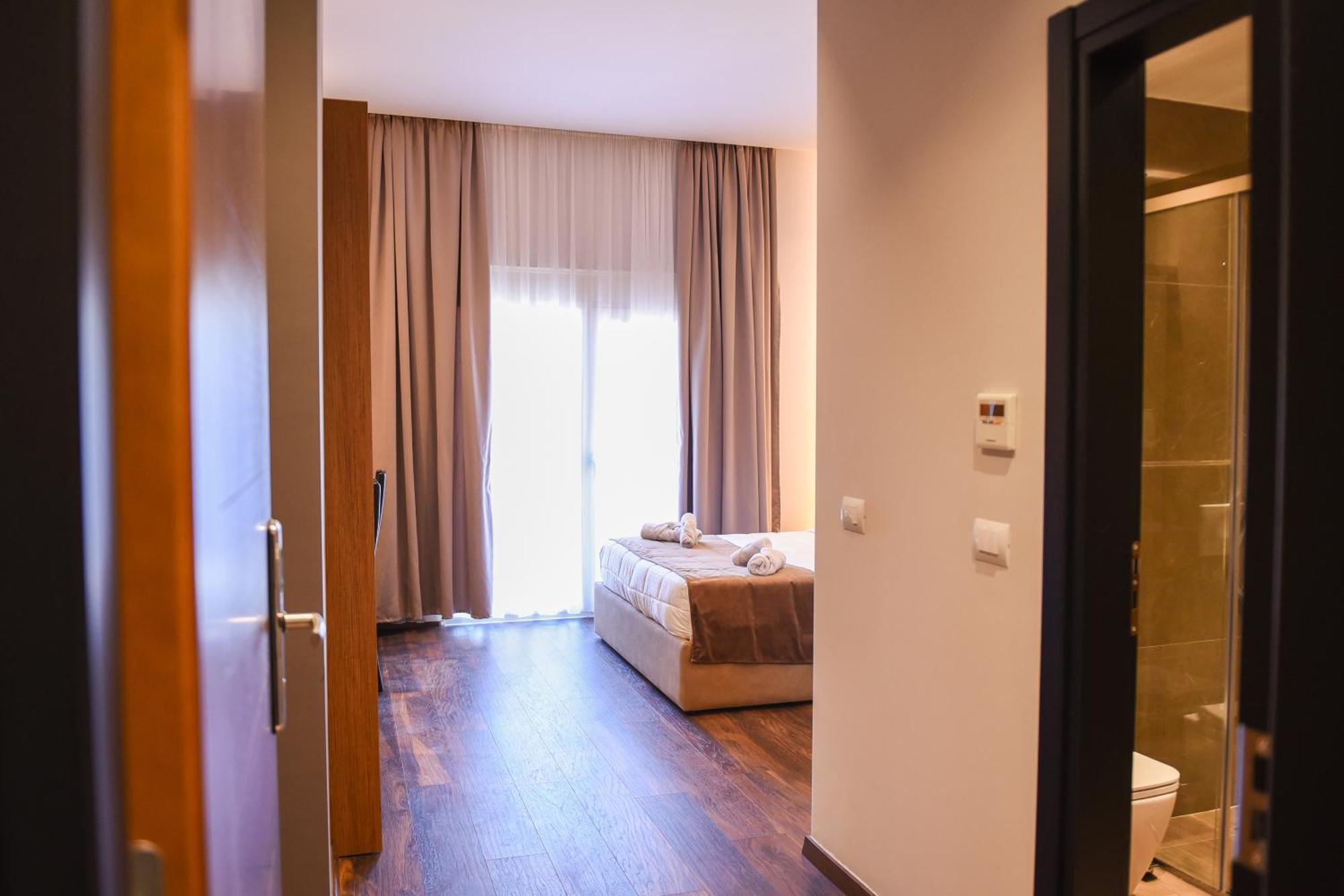 Olivia'S Hill Resort Kryemëdhej Dış mekan fotoğraf