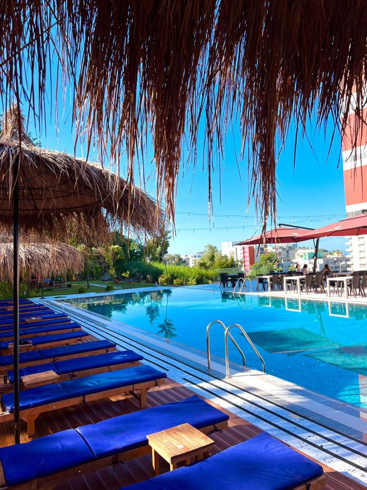 Olivia'S Hill Resort Kryemëdhej Dış mekan fotoğraf