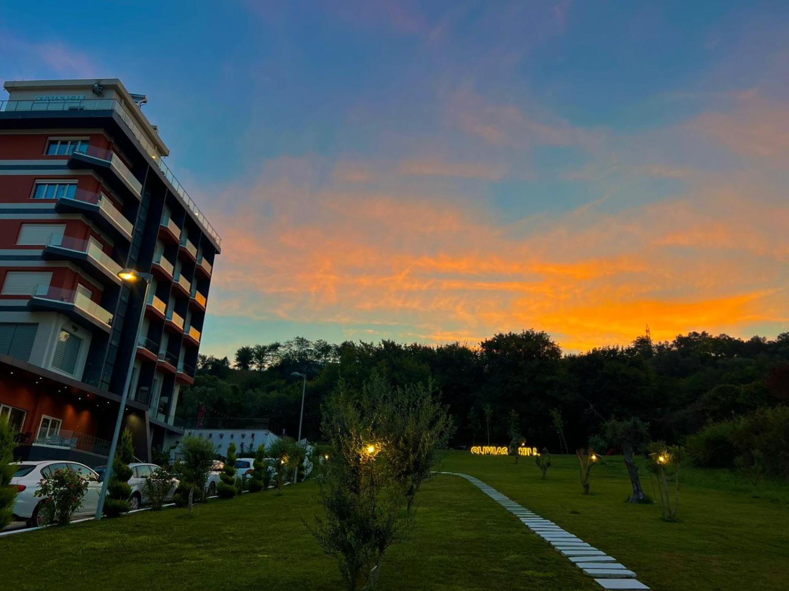 Olivia'S Hill Resort Kryemëdhej Dış mekan fotoğraf