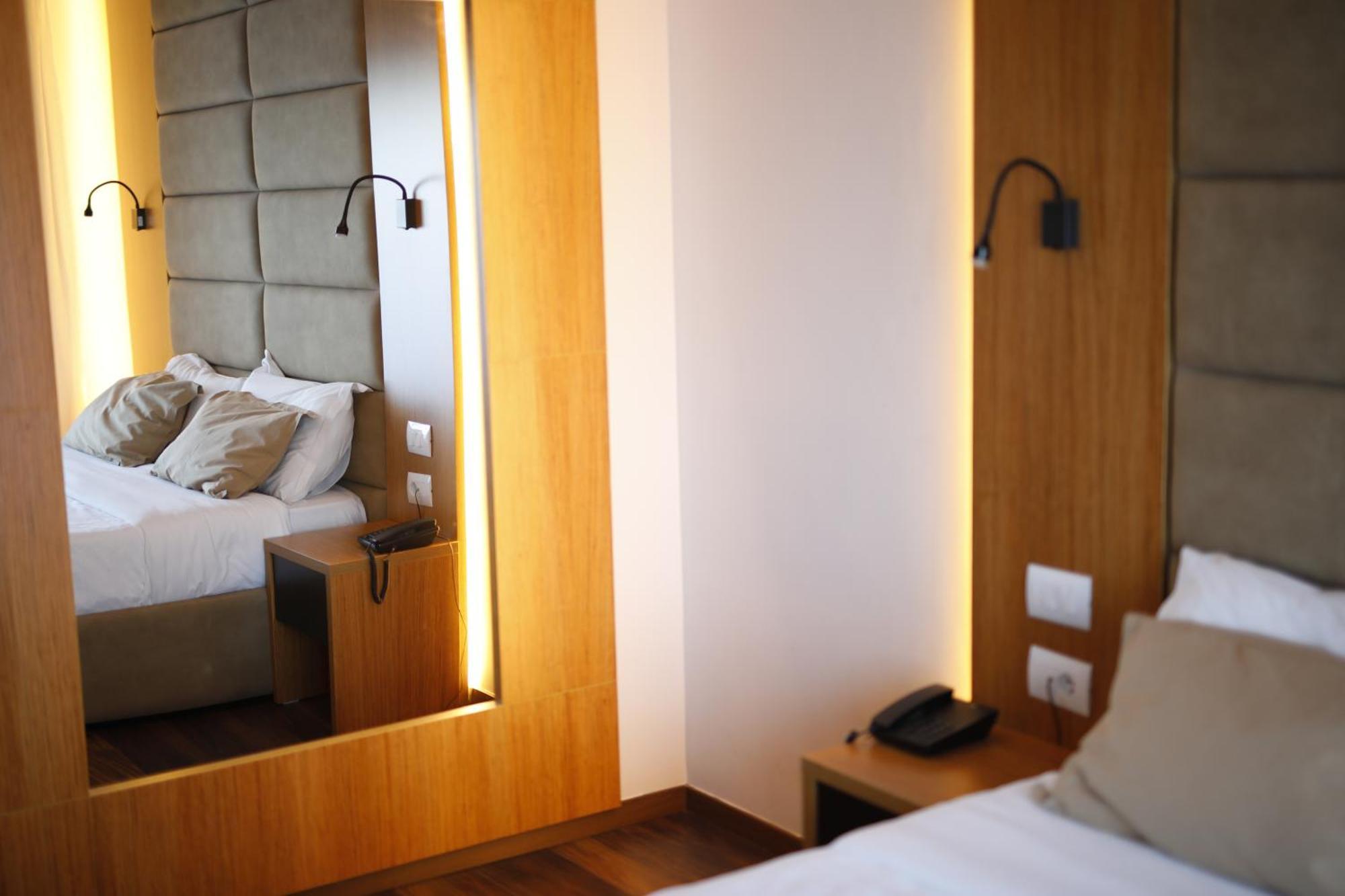Olivia'S Hill Resort Kryemëdhej Dış mekan fotoğraf