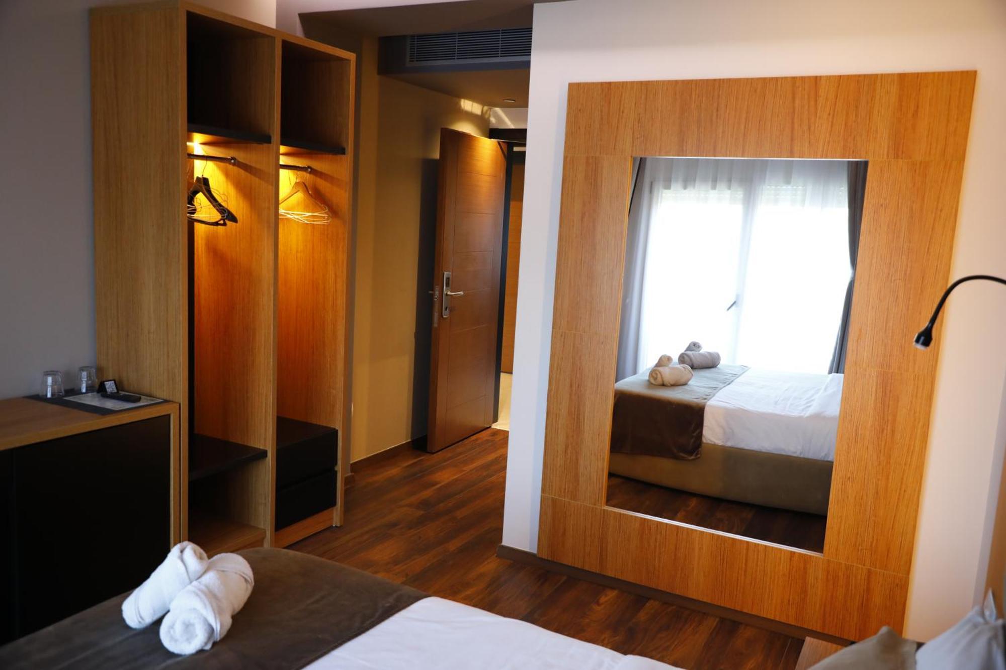 Olivia'S Hill Resort Kryemëdhej Dış mekan fotoğraf